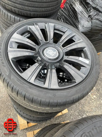 ROLLS-ROYCE WHEEL AND TYRE SET
