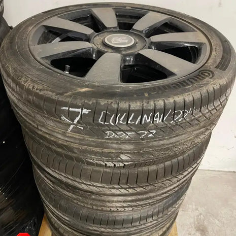 ROLLS-ROYCE WHEEL AND TYRE SET