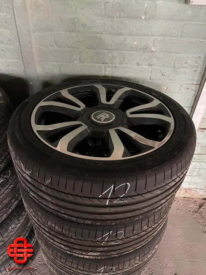 ROLLS-ROYCE WHEEL AND TYRE SET