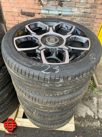 ROLLS-ROYCE WHEEL AND TYRE SET