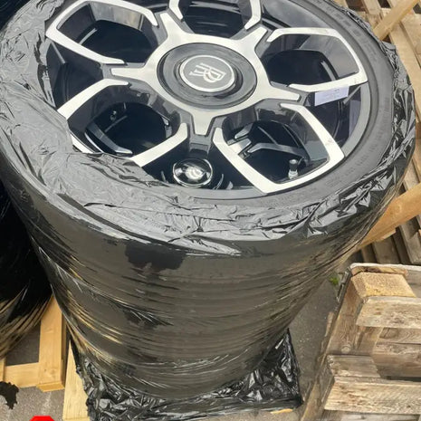 ROLLS-ROYCE WHEEL AND TYRE SET