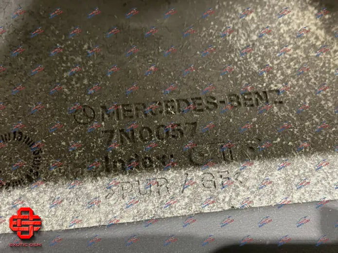 SLR MCLAREN CENTER CONSOLE WITH RED STICHING