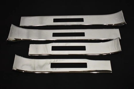 ROLLS ROYCE CULLINAN SILL COVERS SILL STRIP