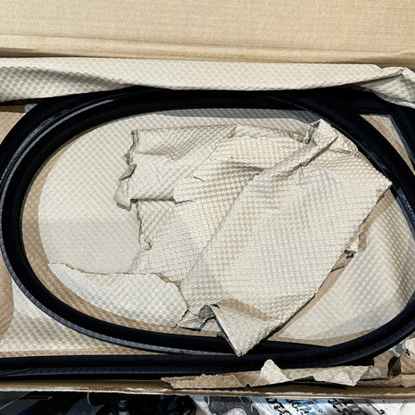 ROLLS PHANTOM RR1 REAR DOOR PROTECTION STRIP SEAL