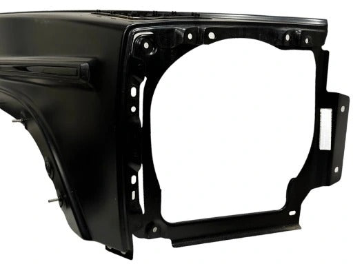 MERCEDES BENZ AMG G63 RIGHT FRONT FENDER