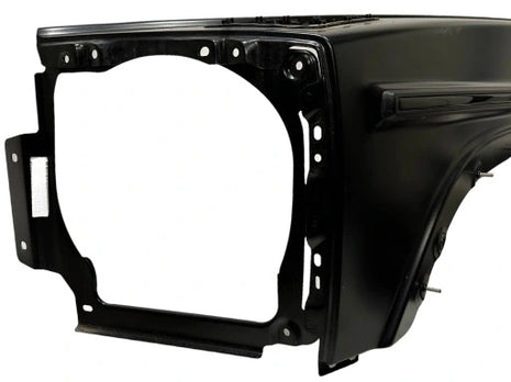 MERCEDES BENZ AMG G63 LEFT FRONT FENDER