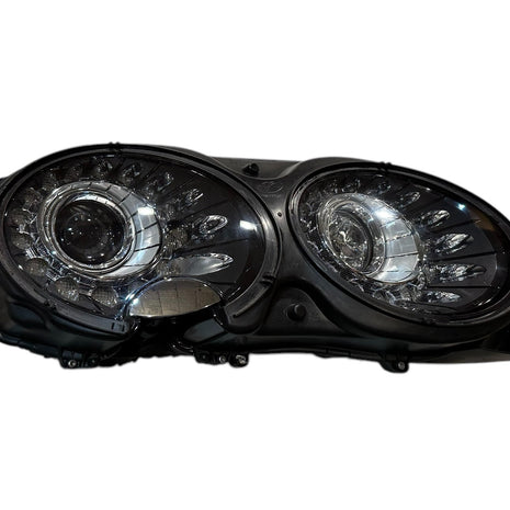 BENTLEY FLYING SPUR LAMP RH RHD DARK